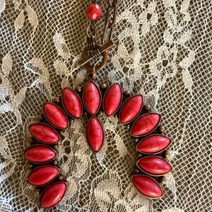 Chic Red Oval Pendant Necklace